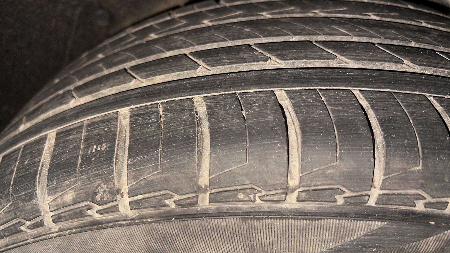 Used 2024 Hyundai Creta N-Line N10 1.5 Turbo DCT Petrol Automatic tyres RIGHT REAR TYRE TREAD VIEW
