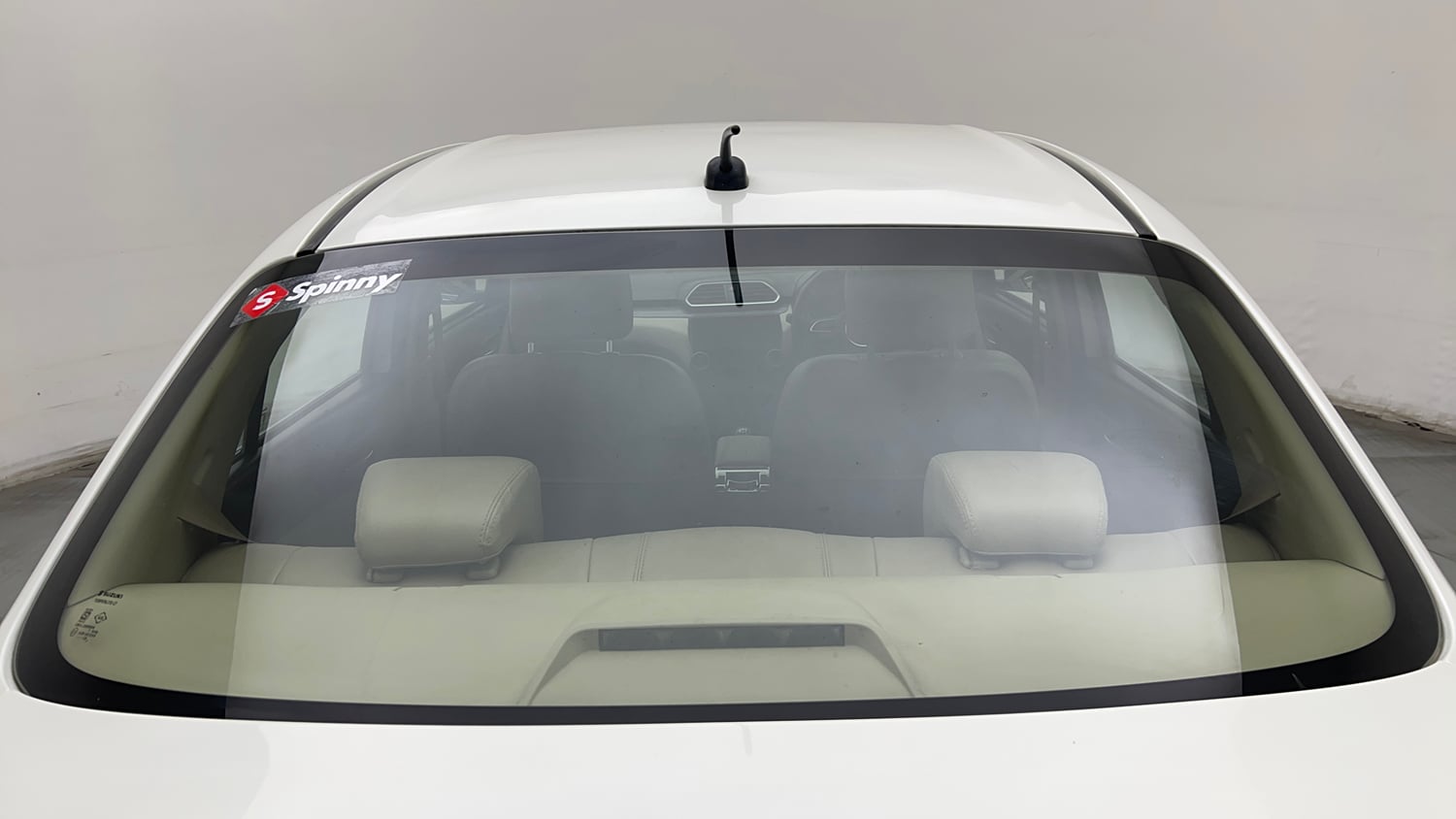 Used 2021 Maruti Suzuki Dzire VXi Petrol Manual exterior BACK WINDSHIELD VIEW
