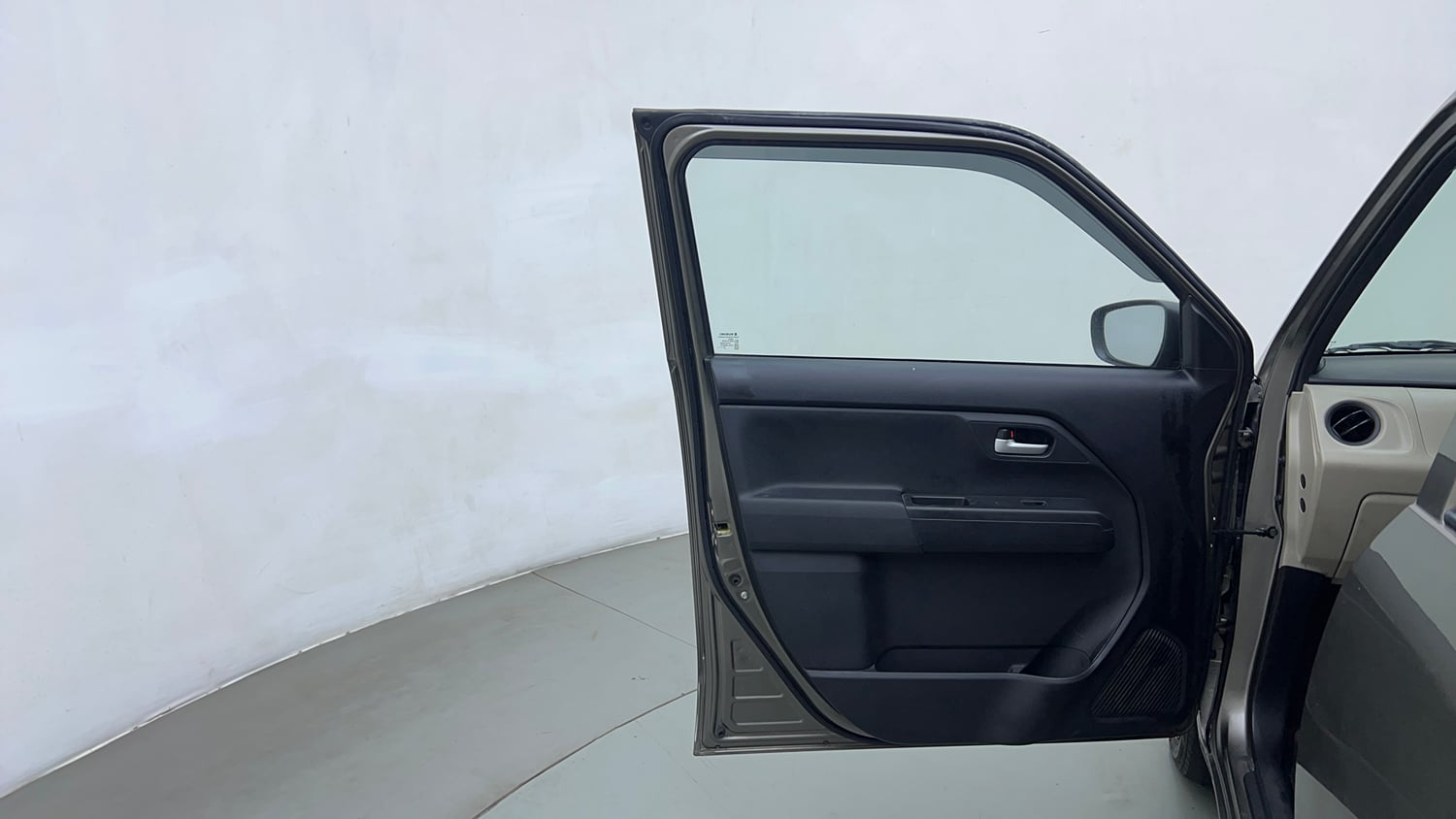 Used 2021 Maruti Suzuki Wagon R 1.0 VXi (O) 1.0 Petrol Manual interior LEFT FRONT DOOR OPEN VIEW