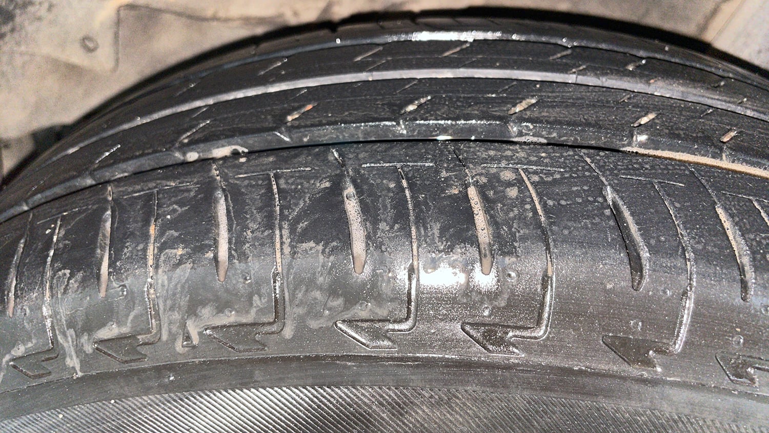 Used 2015 Honda Jazz V AT Petrol Petrol Automatic tyres LEFT REAR TYRE TREAD VIEW