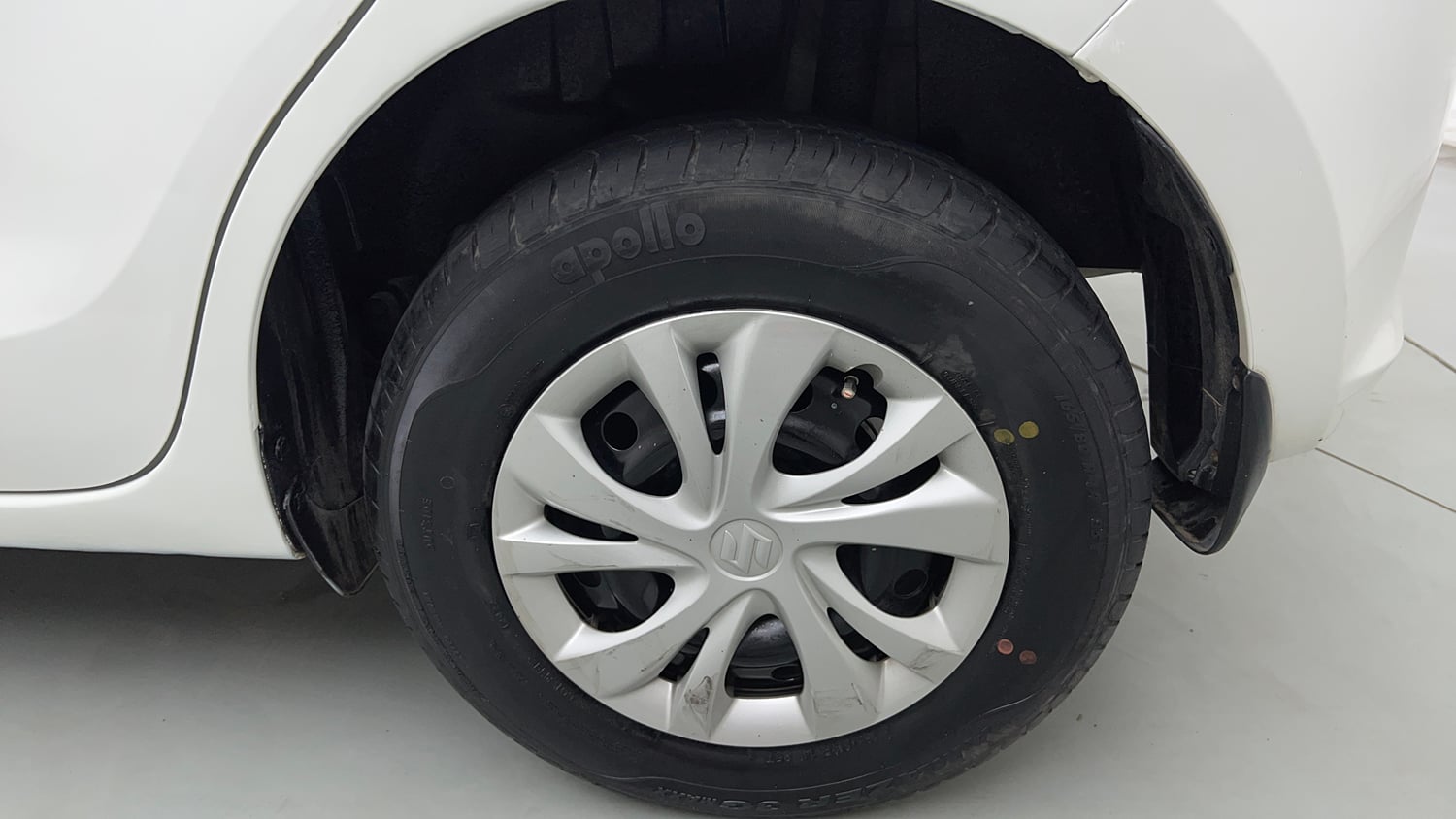 Used 2022 Maruti Suzuki Swift VXi Petrol Manual tyres LEFT REAR TYRE RIM VIEW