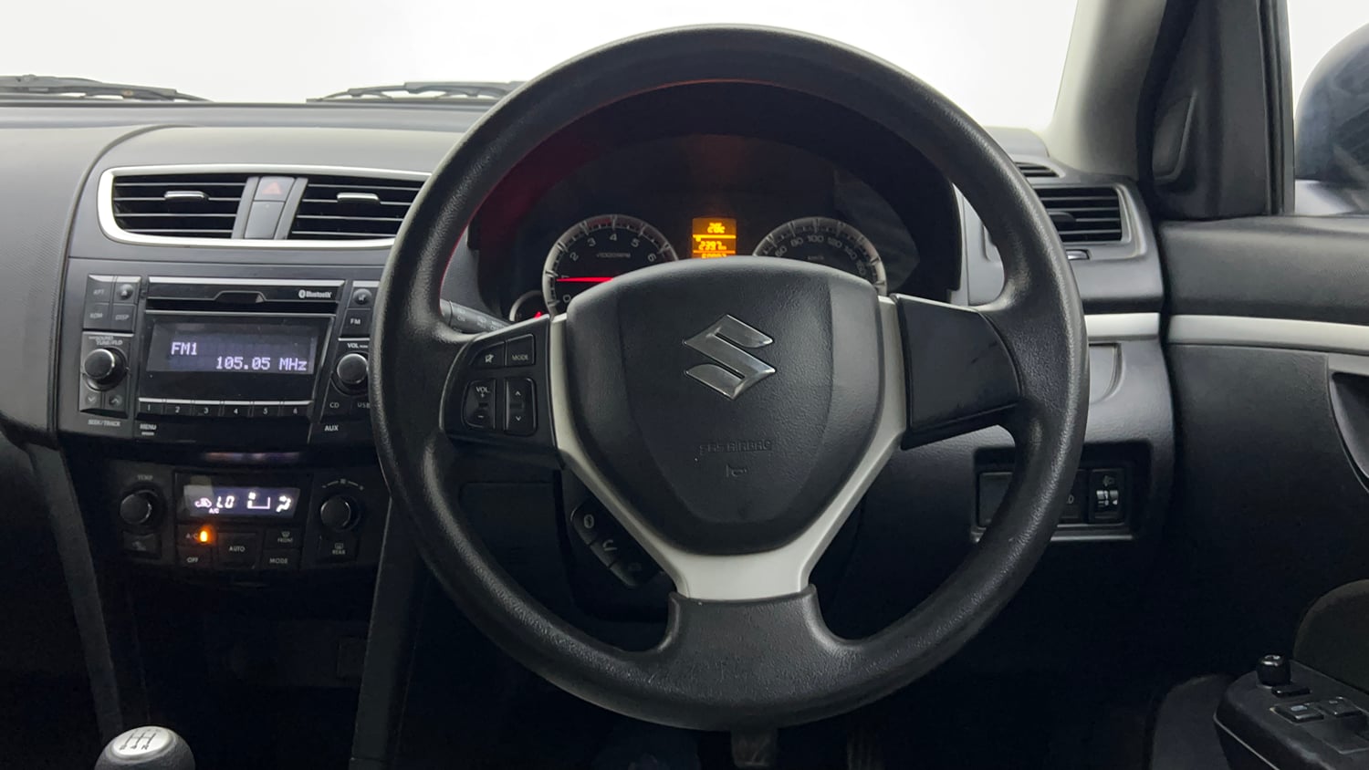 Used 2015 Maruti Suzuki Swift ZXi Petrol Manual interior STEERING VIEW