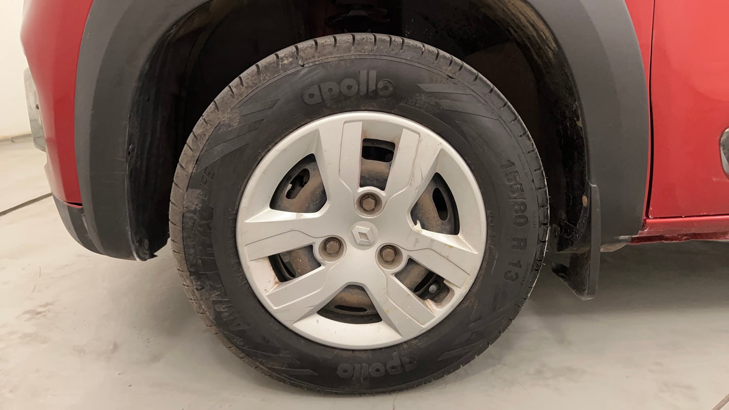 Used 2017 Renault Kwid RXT Petrol Manual tyres LEFT FRONT TYRE RIM VIEW