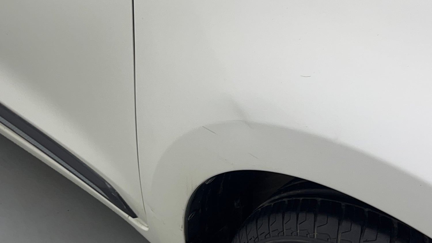Used 2021 Maruti Suzuki Dzire VXi Petrol Manual dents MINOR DENT