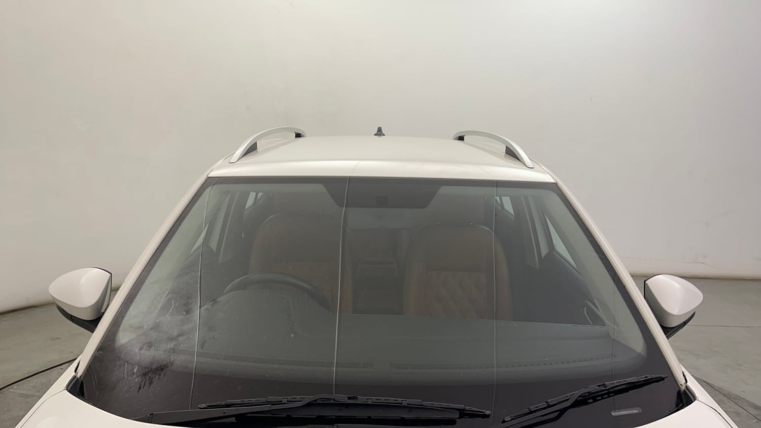 Used 2022 Volkswagen Taigun Highline 1.0 TSI MT Petrol Manual exterior FRONT WINDSHIELD VIEW