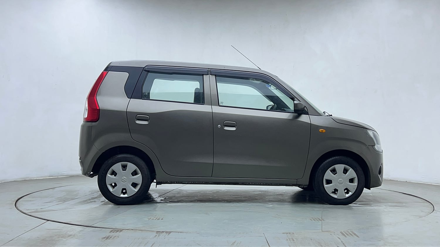 Used 2021 Maruti Suzuki Wagon R 1.0 VXi (O) 1.0 Petrol Manual exterior RIGHT SIDE VIEW