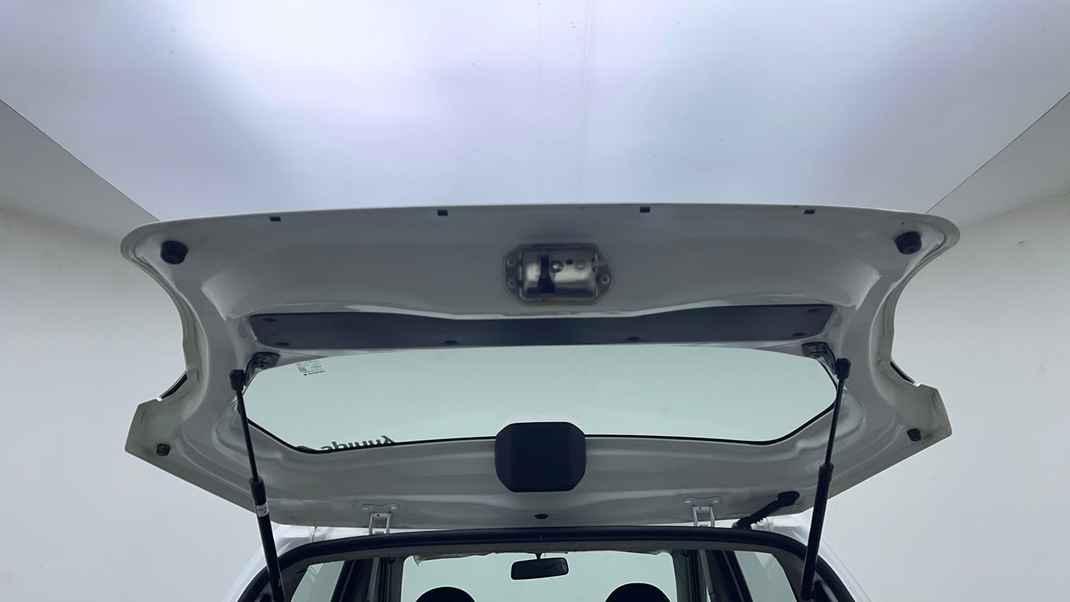 Used 2017 Maruti Suzuki Alto 800 VXi (O) Petrol Manual interior DICKY DOOR OPEN VIEW