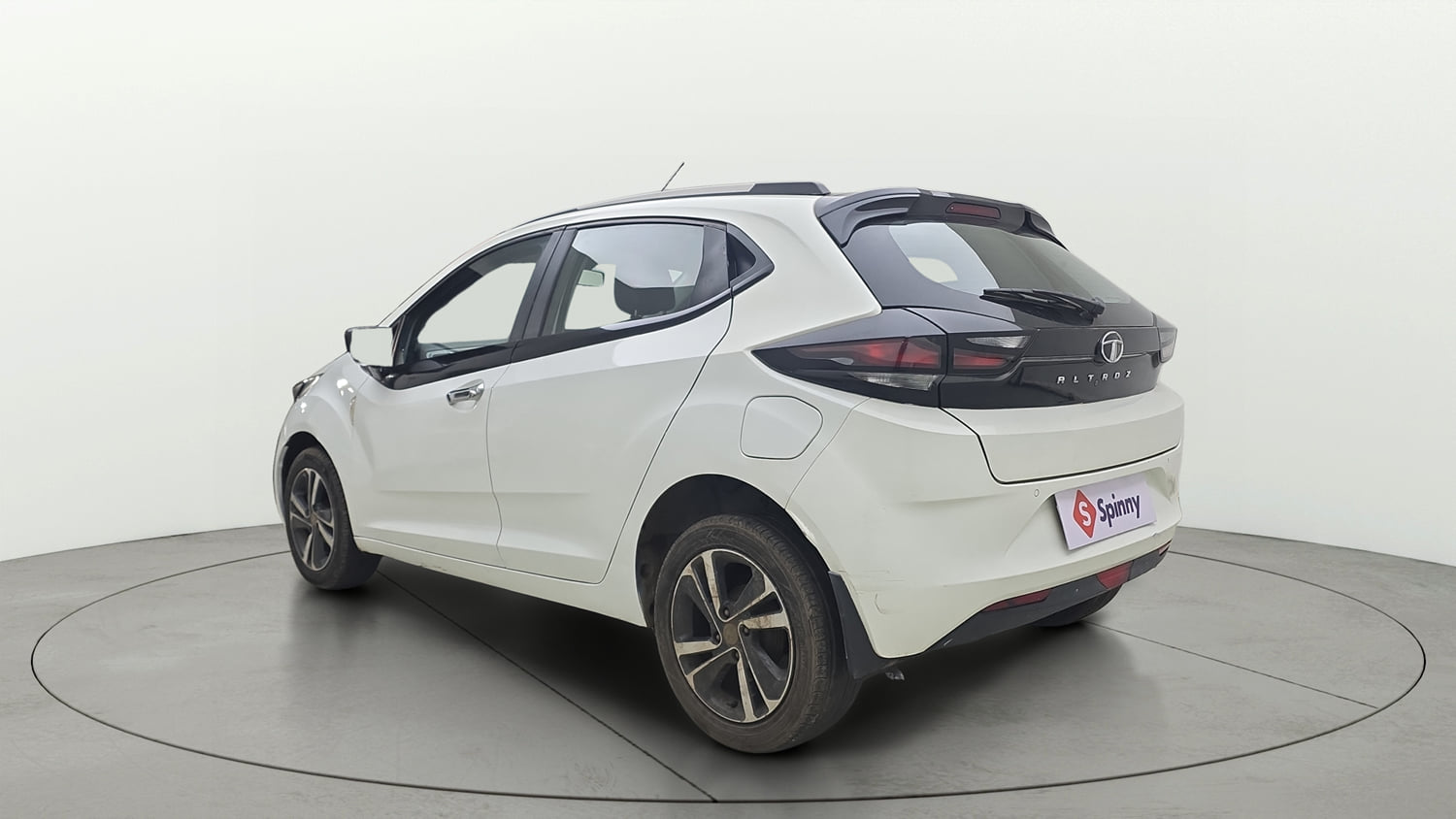Used 2020 Tata Altroz XZ Petrol Petrol Manual exterior LEFT REAR CORNER VIEW