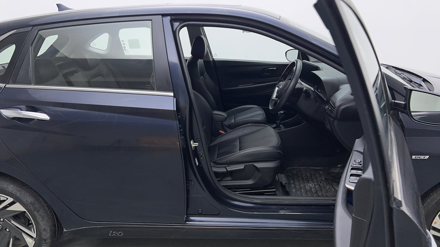 Used 2021 Hyundai New i20 Asta (O) 1.0 Turbo DCT Petrol Automatic interior RIGHT SIDE FRONT DOOR CABIN VIEW