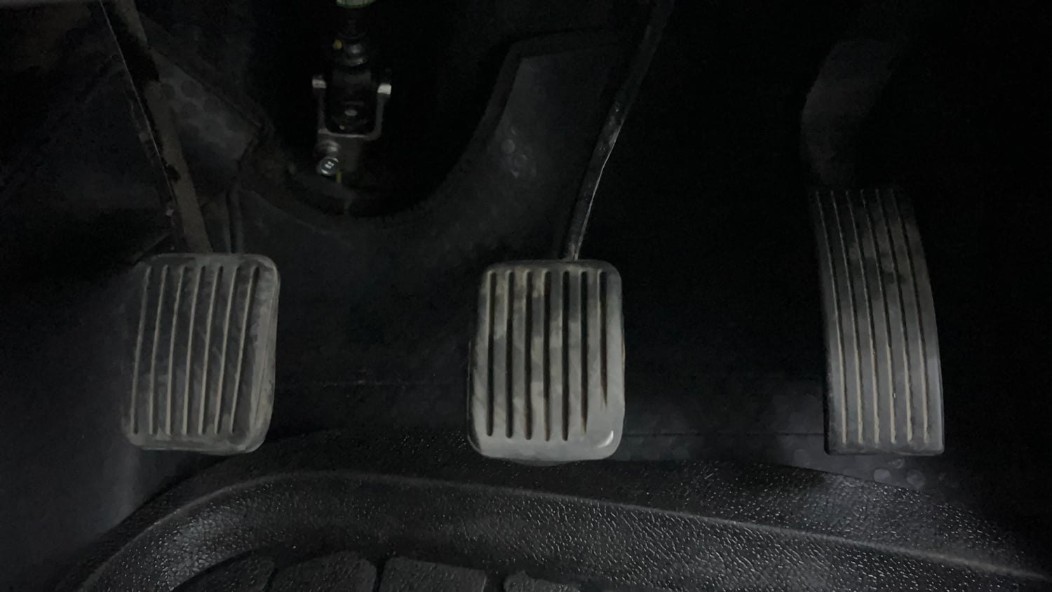 Used 2022 Hyundai Grand i10 Nios Sportz 1.2 Kappa VTVT Petrol Manual interior PEDALS VIEW