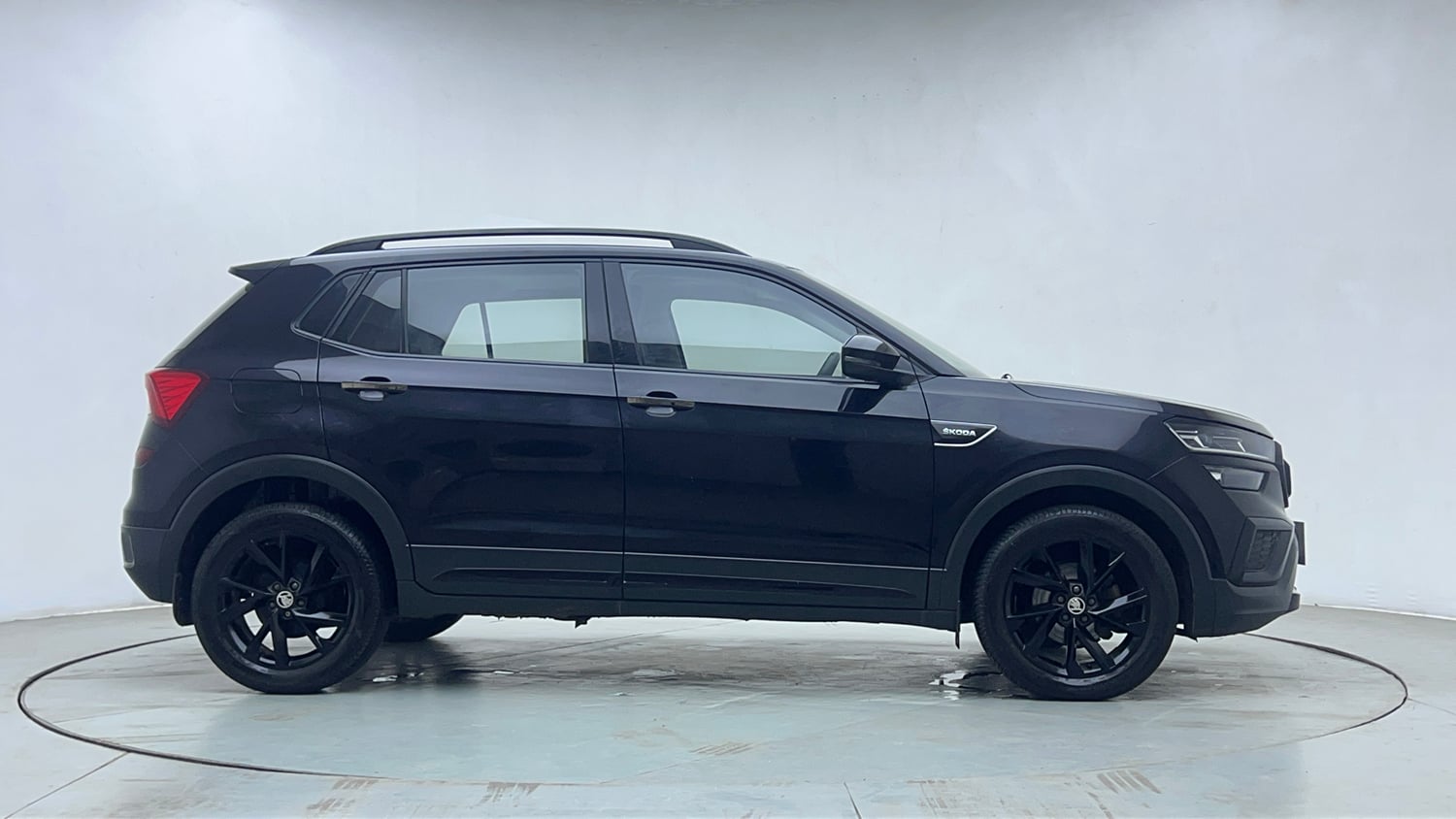 Used 2024 Skoda Kushaq Ambition 1.0 TSI AT Petrol Automatic exterior RIGHT SIDE VIEW