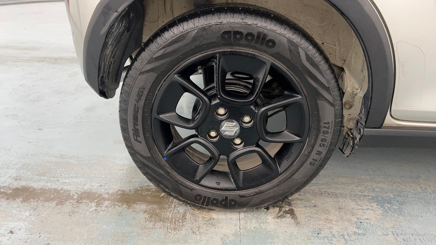 Used 2023 Maruti Suzuki Ignis Zeta 1.2 MT Petrol Manual tyres RIGHT REAR TYRE RIM VIEW