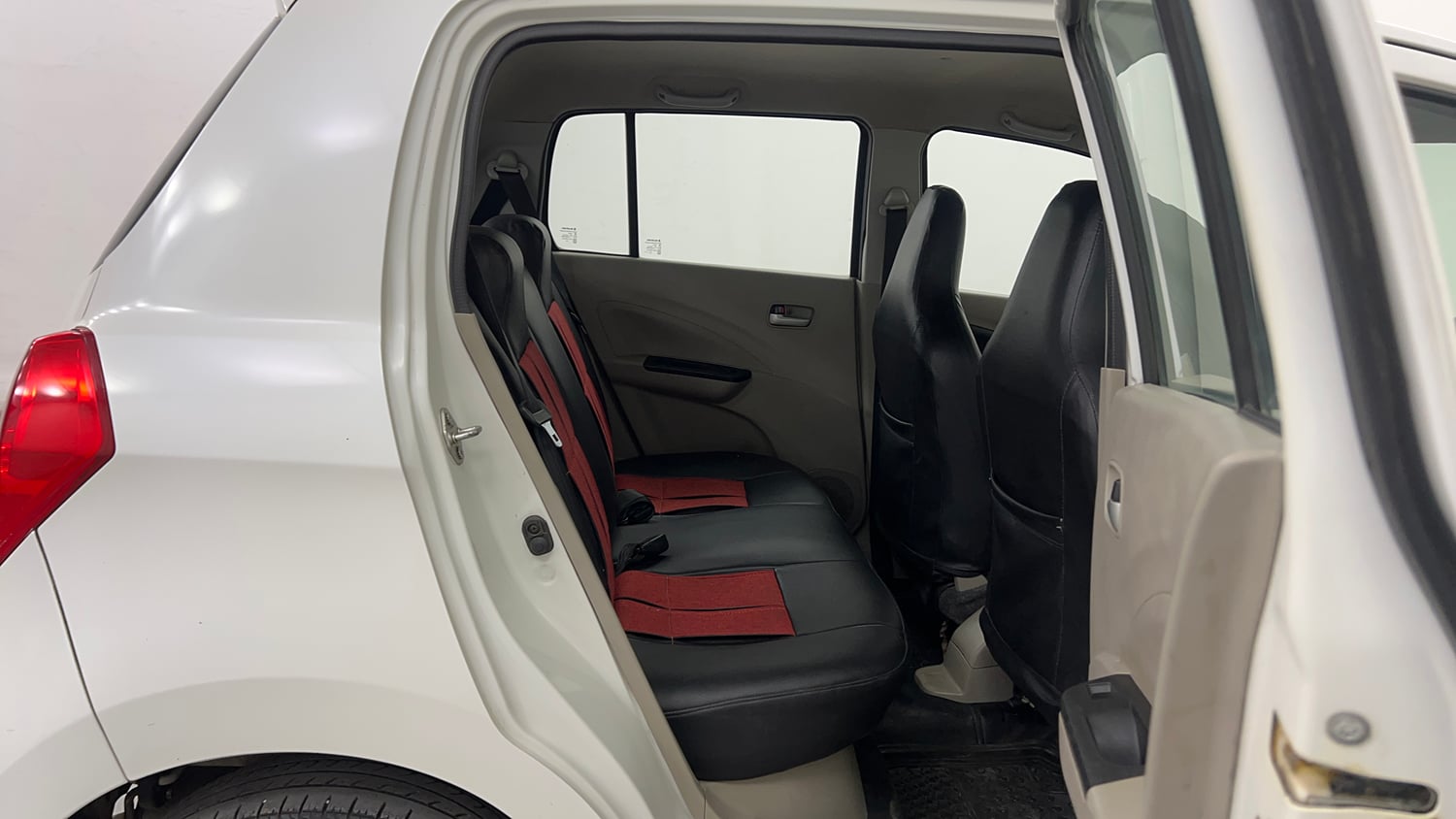 Used 2017 Maruti Suzuki Celerio VXI (O) AMT Petrol Automatic interior RIGHT SIDE REAR DOOR CABIN VIEW