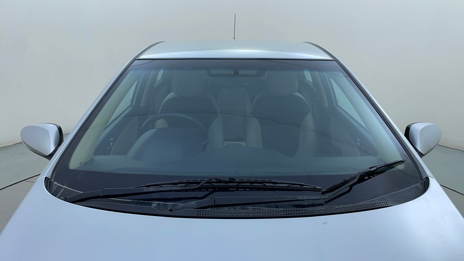 Used 2014 Hyundai Verna Fluidic 1.6 VTVT SX Petrol Manual exterior FRONT WINDSHIELD VIEW