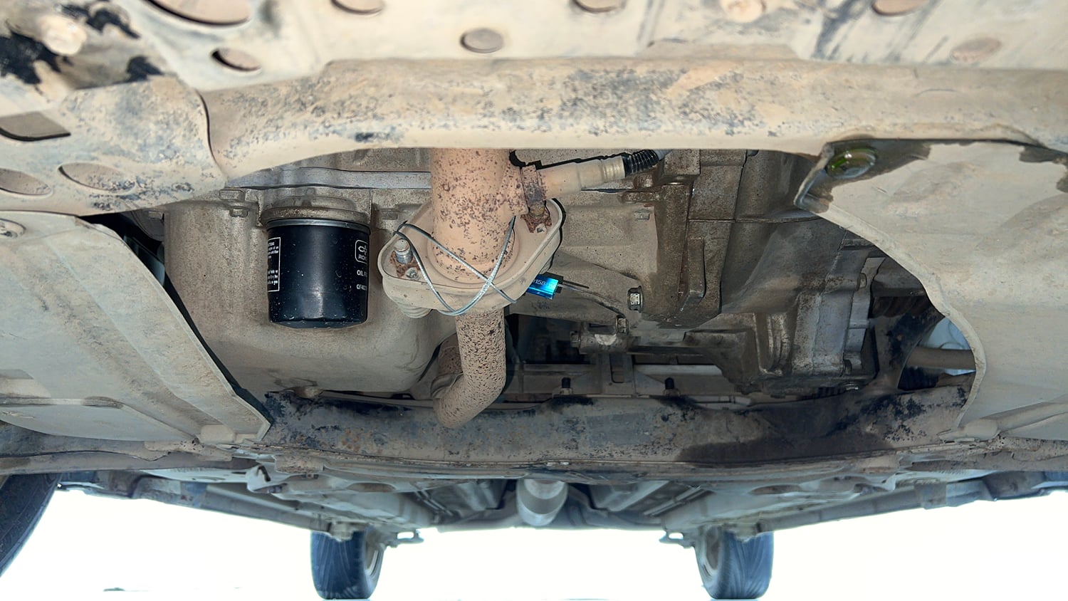 Used 2015 Maruti Suzuki Swift ZXi Petrol Manual extra FRONT LEFT UNDERBODY VIEW