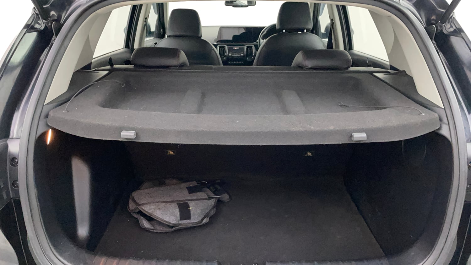 Used 2020 Kia Sonet GTX Plus 1.5 AT Diesel Automatic interior DICKY INSIDE VIEW