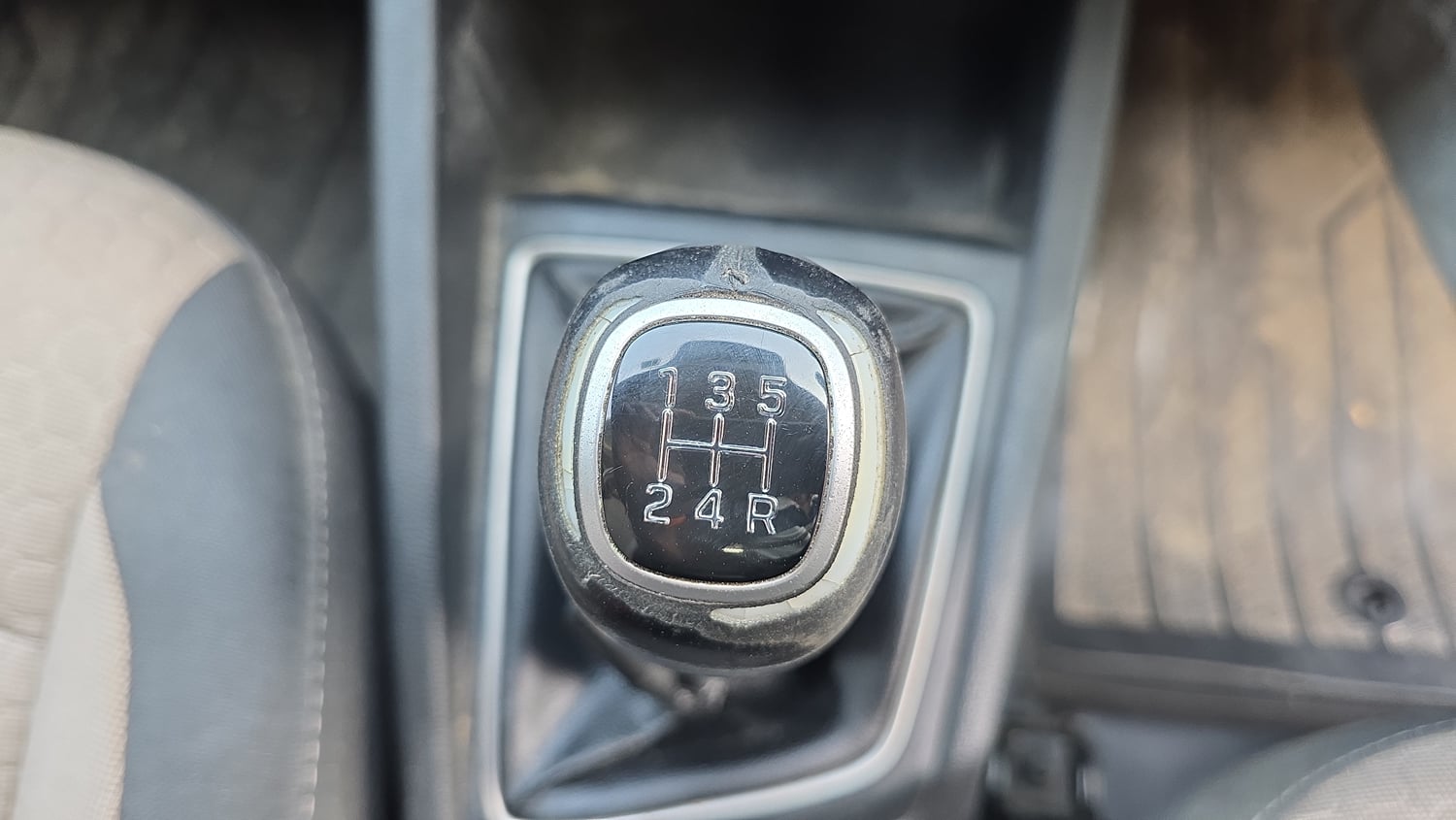 Used 2017 Hyundai Elite i20 Asta 1.2 (O) Petrol Manual interior GEAR  KNOB VIEW