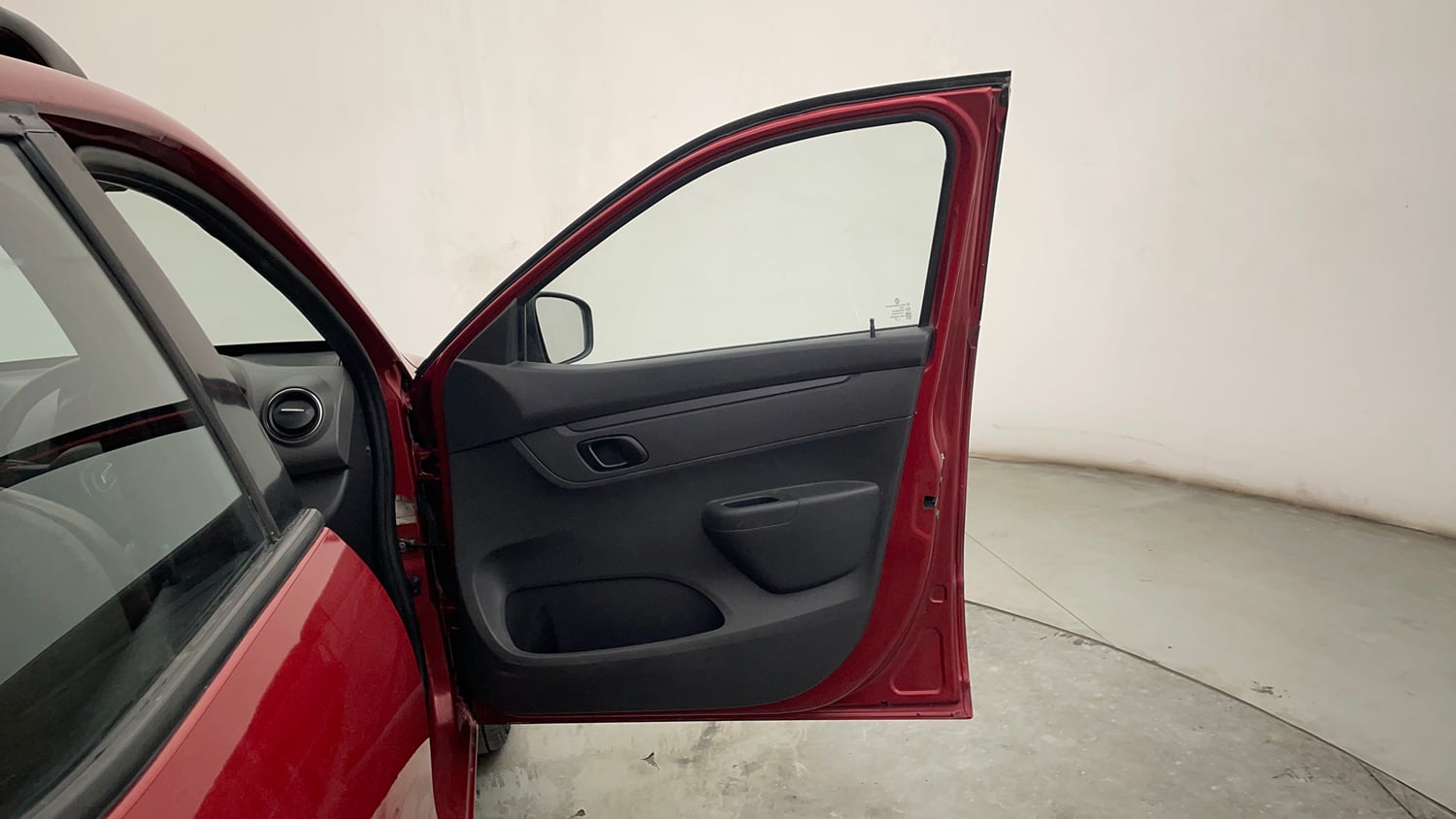 Used 2016 Renault Kwid RXT Petrol Manual interior RIGHT FRONT DOOR OPEN VIEW