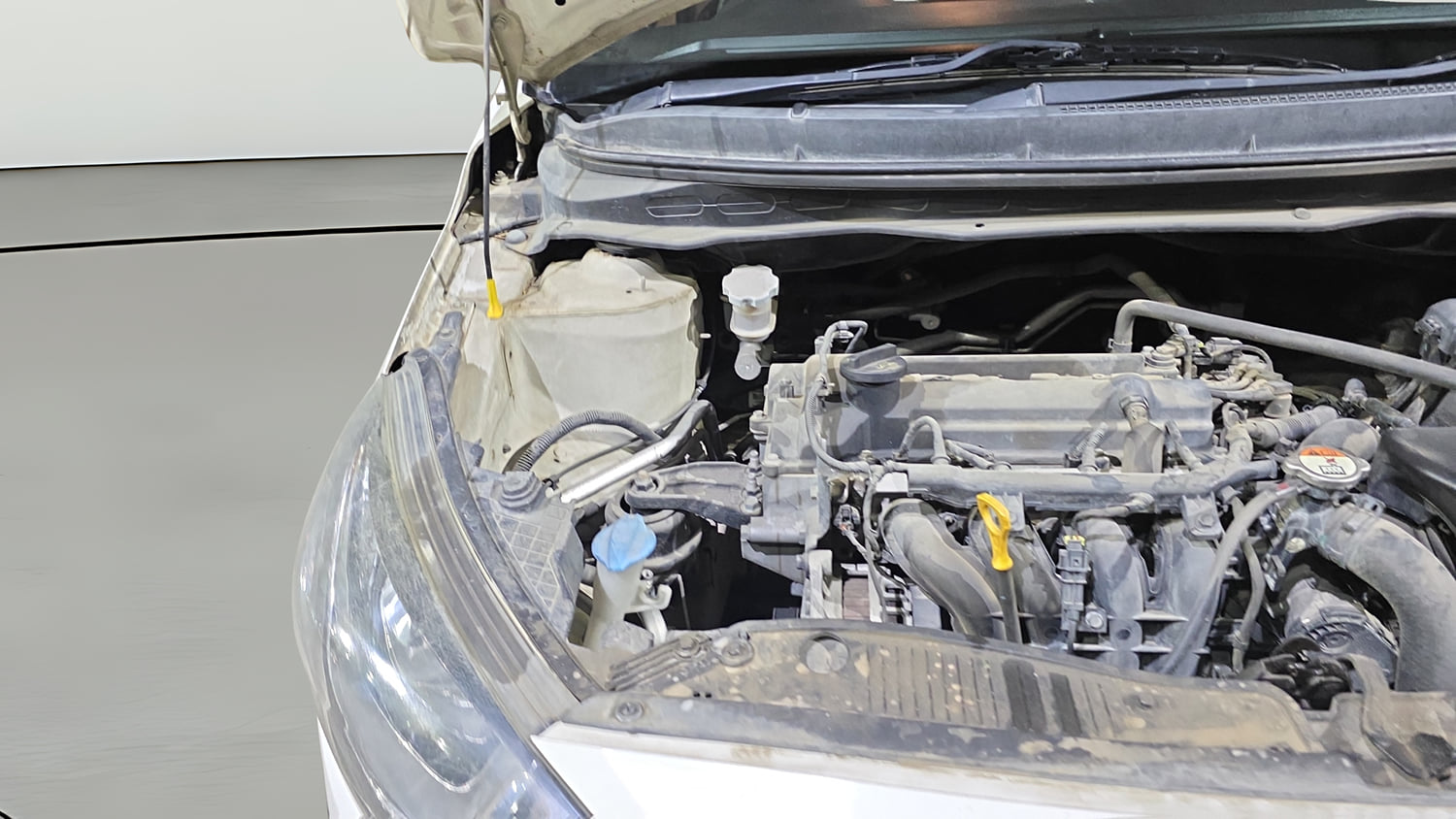 Used 2013 Hyundai i20 Asta 1.2 Petrol Manual engine ENGINE RIGHT SIDE VIEW