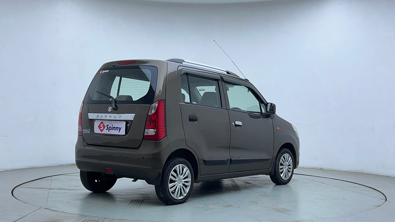 Used 2014 Maruti Suzuki Wagon R VXI Petrol Manual exterior RIGHT REAR CORNER VIEW