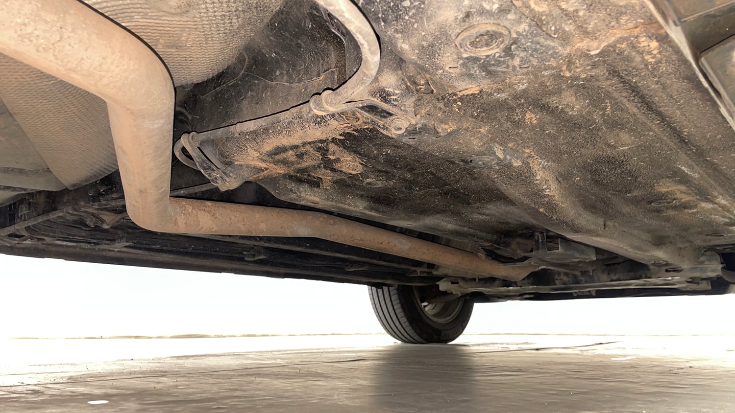 Used 2020 Kia Sonet GTX Plus 1.5 AT Diesel Automatic extra REAR RIGHT UNDERBODY VIEW
