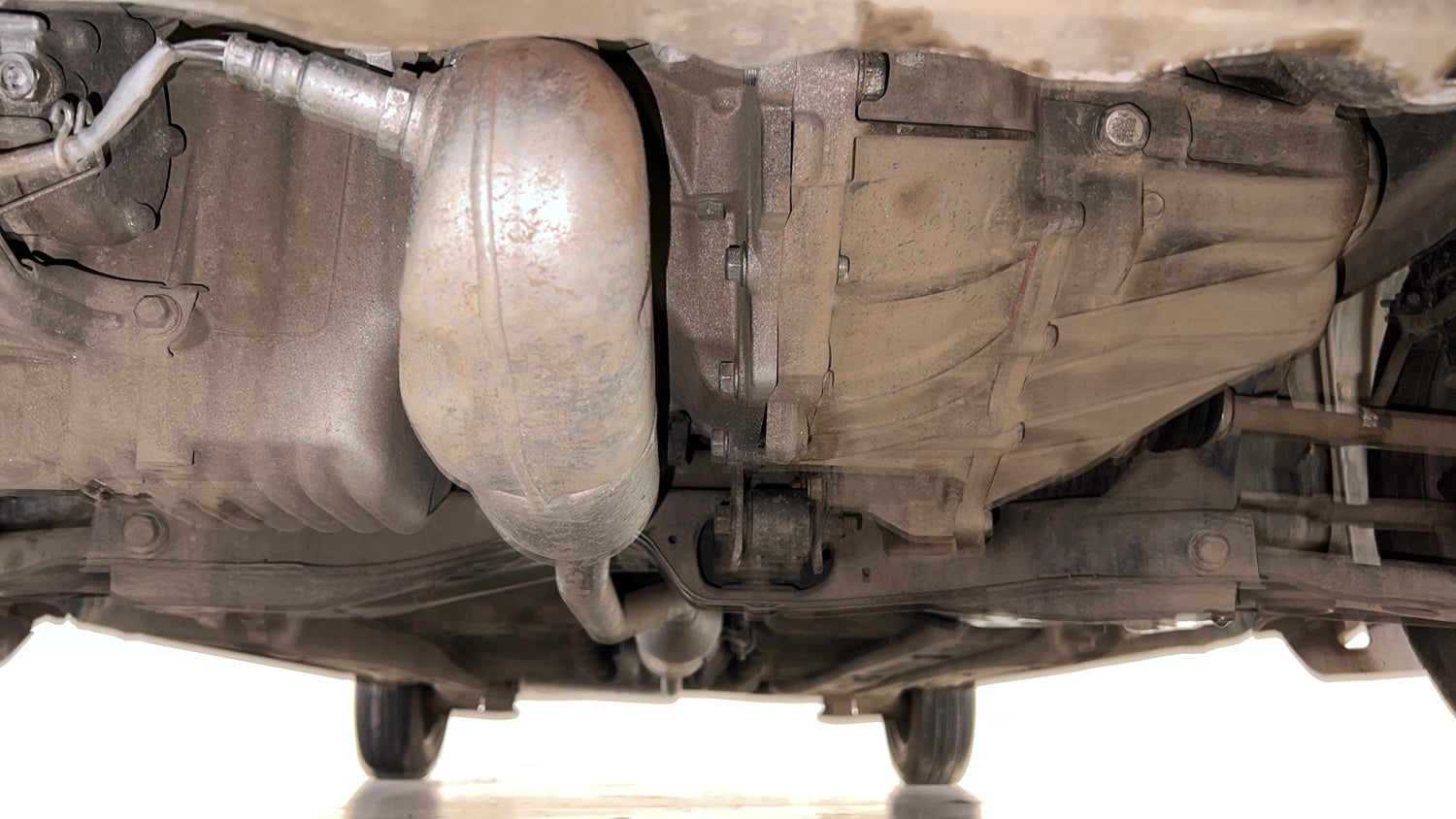 Used 2013 Toyota Etios Liva G Petrol Manual extra FRONT LEFT UNDERBODY VIEW
