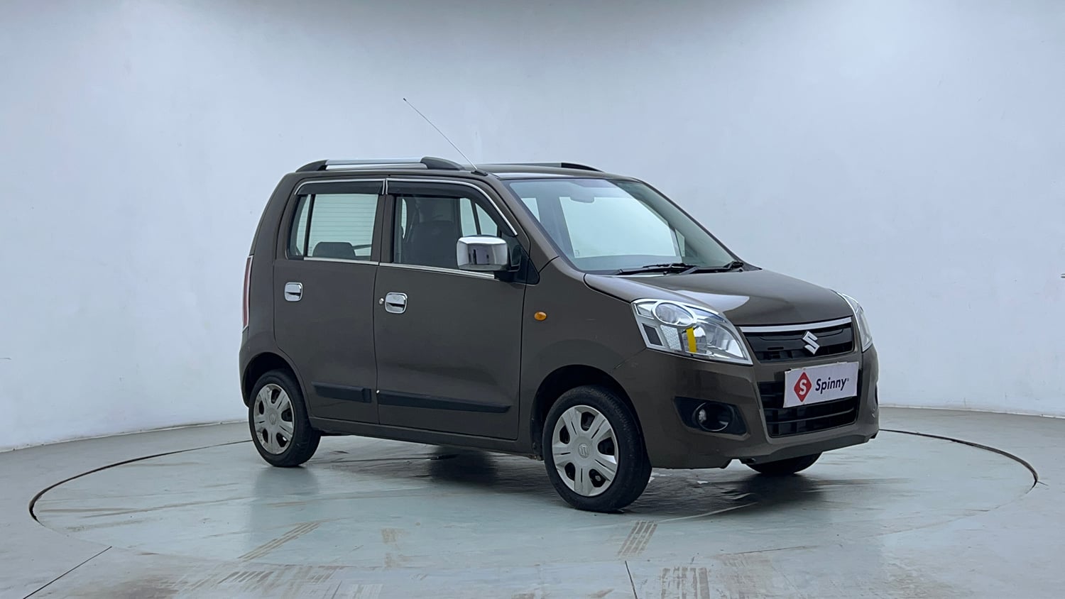 Used 2018 Maruti Suzuki Wagon R 1.0 VXI AMT Petrol Automatic exterior RIGHT FRONT CORNER VIEW