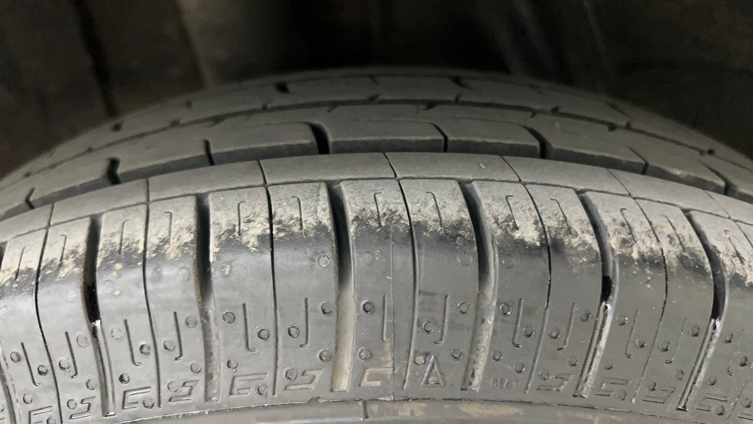 Used 2022 Renault Kwid RXT 1.0 (O) Petrol Manual tyres RIGHT REAR TYRE TREAD VIEW