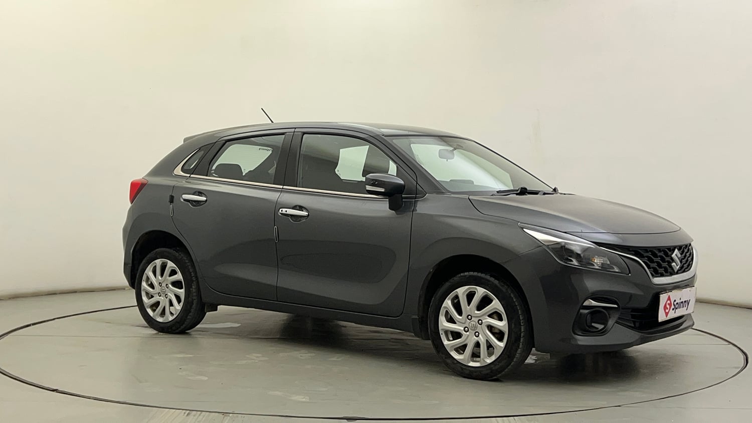 Used 2023 Maruti Suzuki Baleno Zeta MT Petrol Manual exterior RIGHT FRONT CORNER VIEW