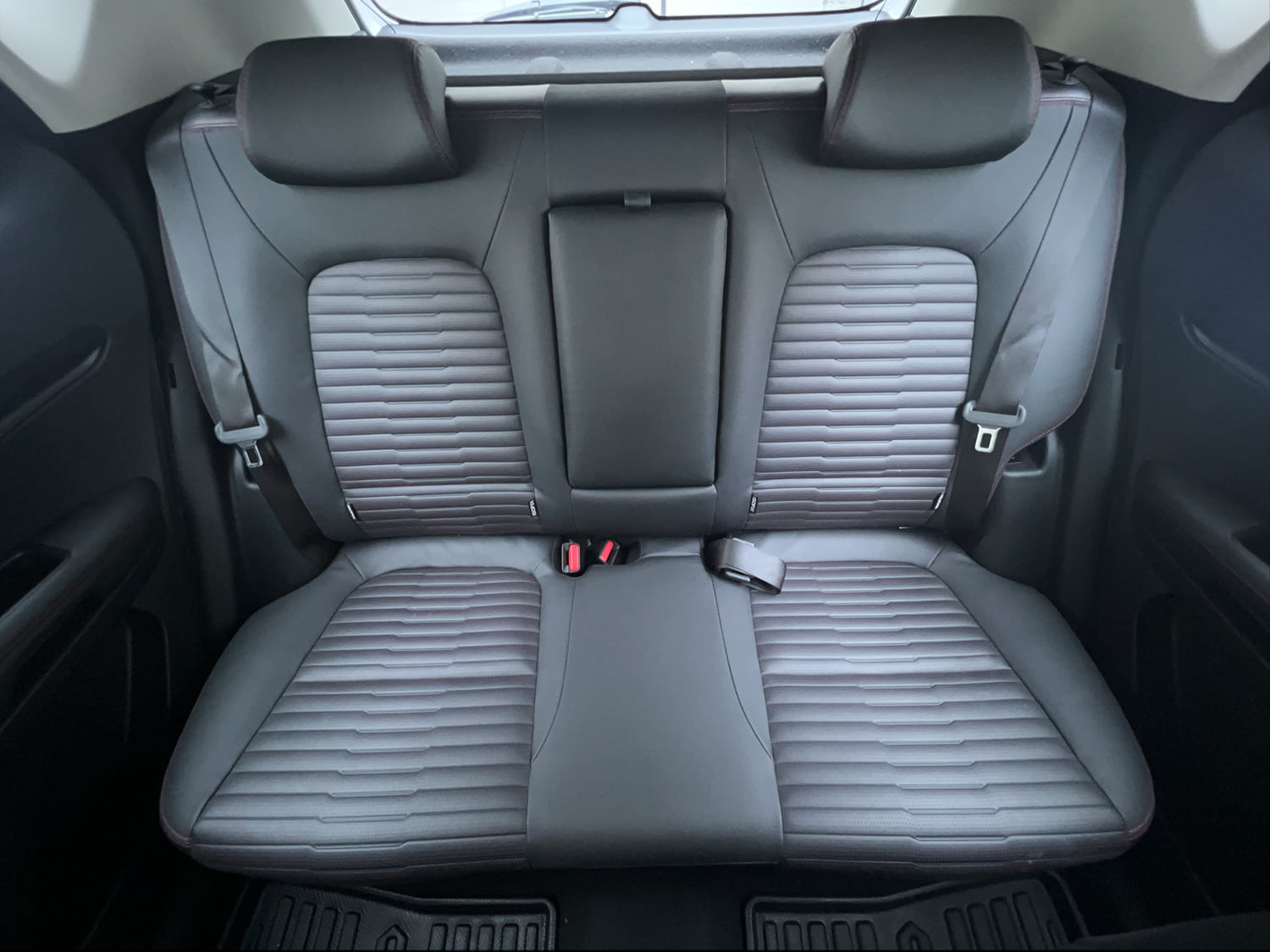 Used 2022 Kia Sonet GTX Plus 1.0 iMT Petrol Manual interior REAR SEAT CONDITION VIEW