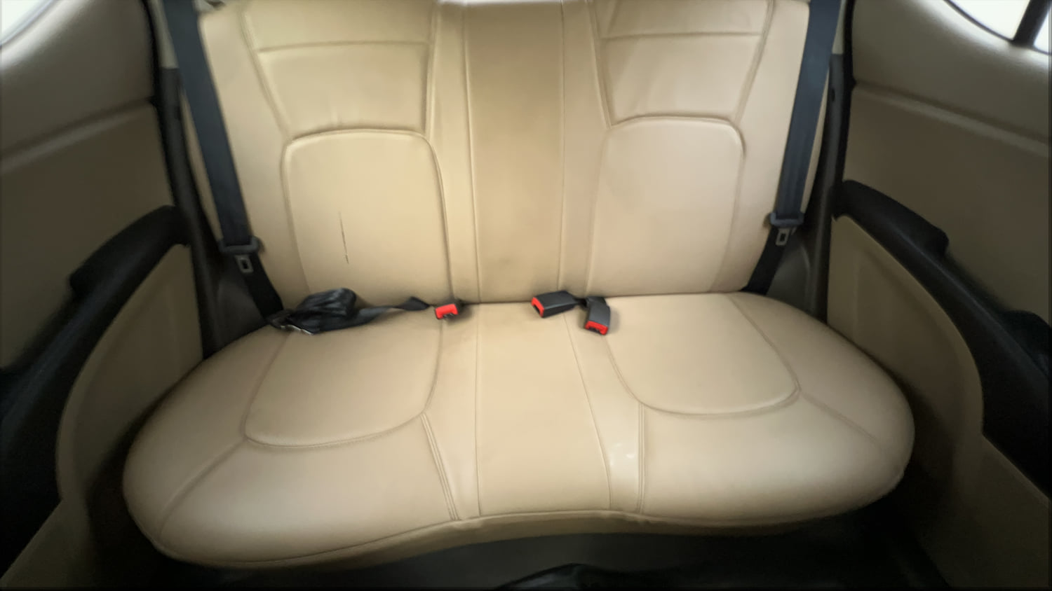 Used 2015 Hyundai i10 Sportz 1.1 iRDE2 Petrol Manual interior REAR SEAT CONDITION VIEW