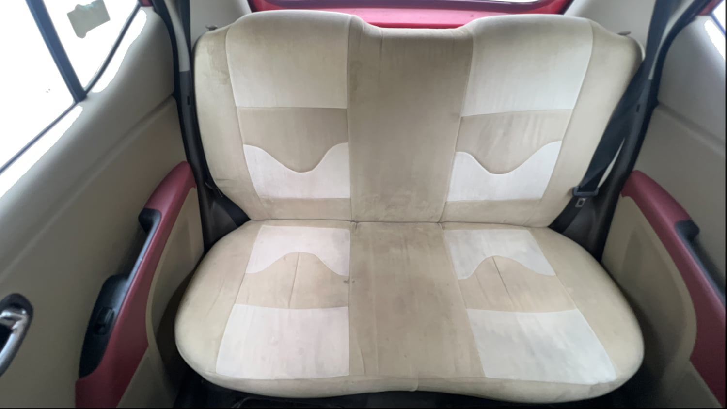 Used 2013 Hyundai i10 Magna 1.2 Kappa2 Petrol Manual interior REAR SEAT CONDITION VIEW