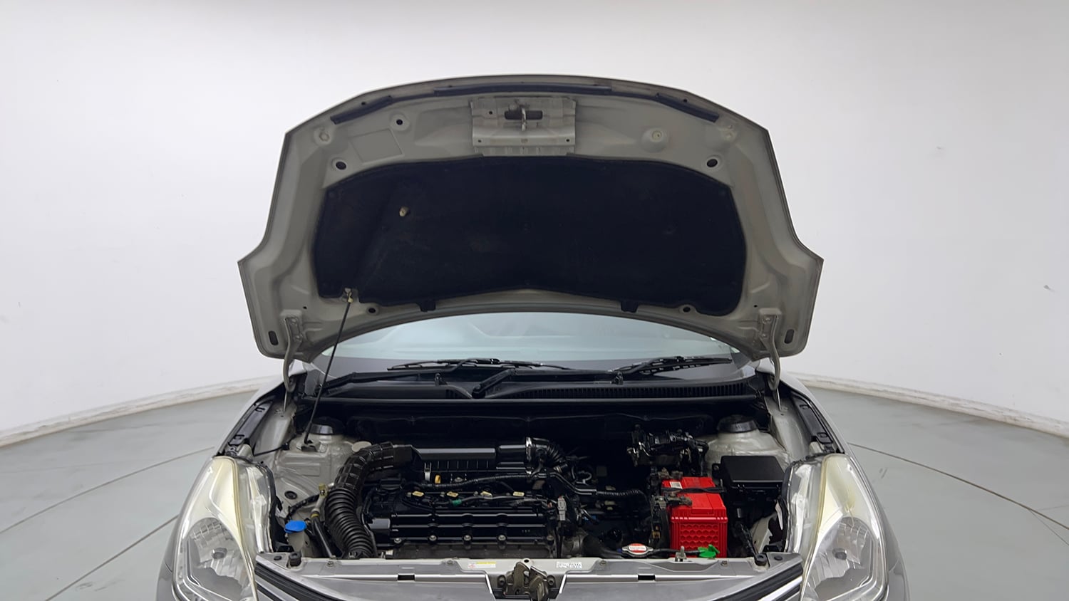 Used 2017 Maruti Suzuki Baleno Delta 1.2 Petrol Manual engine ENGINE & BONNET OPEN FRONT VIEW