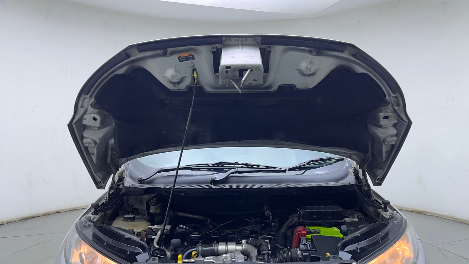 Used 2014 Ford EcoSport Titanium 1.5 TDCi Diesel Manual engine ENGINE & BONNET OPEN FRONT VIEW