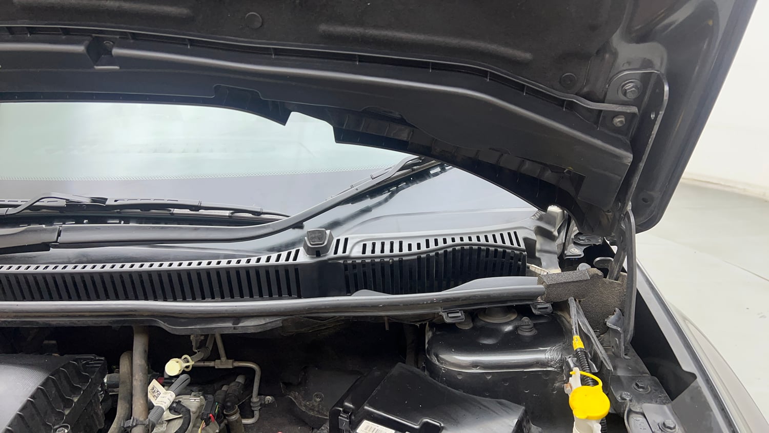 Used 2024 Tata Nexon Creative Plus S 1.2 Revotron Petrol 6AMT Petrol Automatic engine ENGINE LEFT SIDE HINGE & APRON VIEW