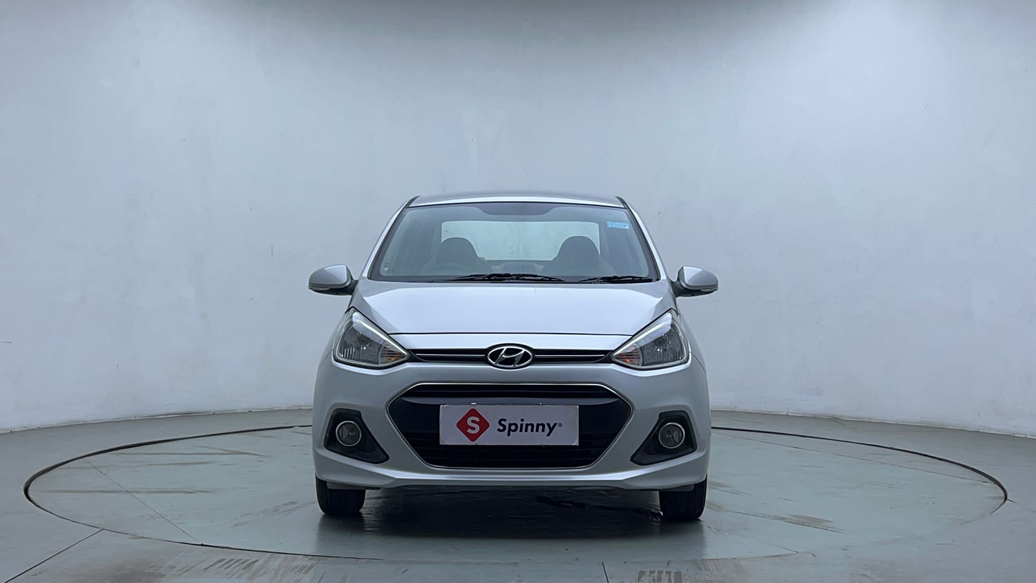 Used 2015 Hyundai Xcent S 1.2 Petrol Manual exterior FRONT VIEW