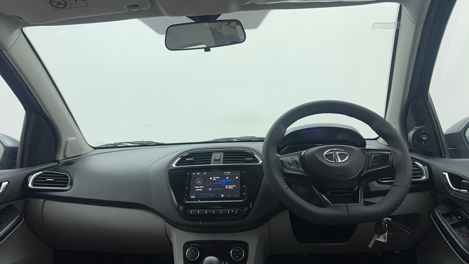 Used 2022 Tata Tiago XZA Plus Petrol Automatic interior DASHBOARD VIEW