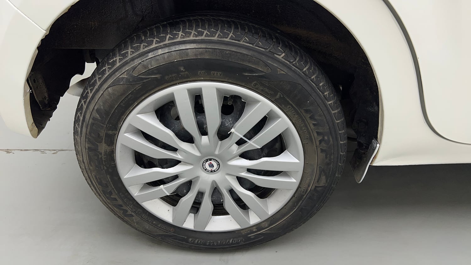 Used 2022 Maruti Suzuki Wagon R 1.0 VXi (O) 1.0 Petrol Manual tyres RIGHT REAR TYRE RIM VIEW
