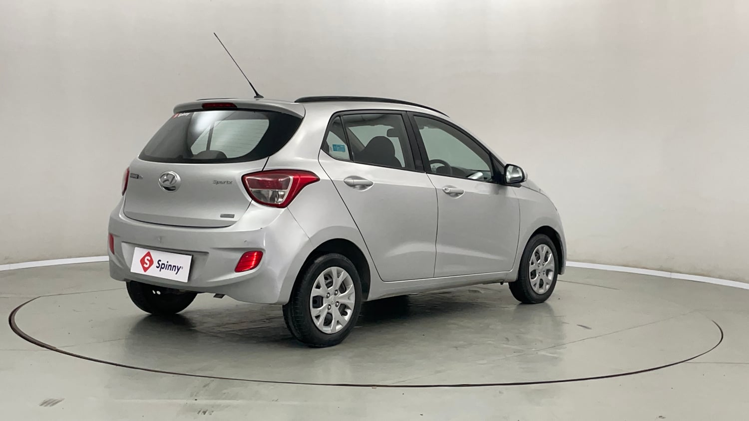 Used 2017 Hyundai Grand i10 Sportz 1.2 Kappa VTVT Petrol Manual exterior RIGHT REAR CORNER VIEW