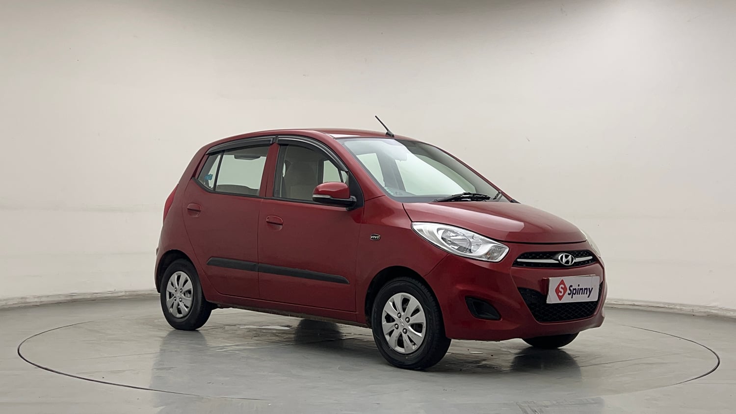 Used 2013 Hyundai i10 Magna 1.2 Kappa2 Petrol Manual exterior RIGHT FRONT CORNER VIEW