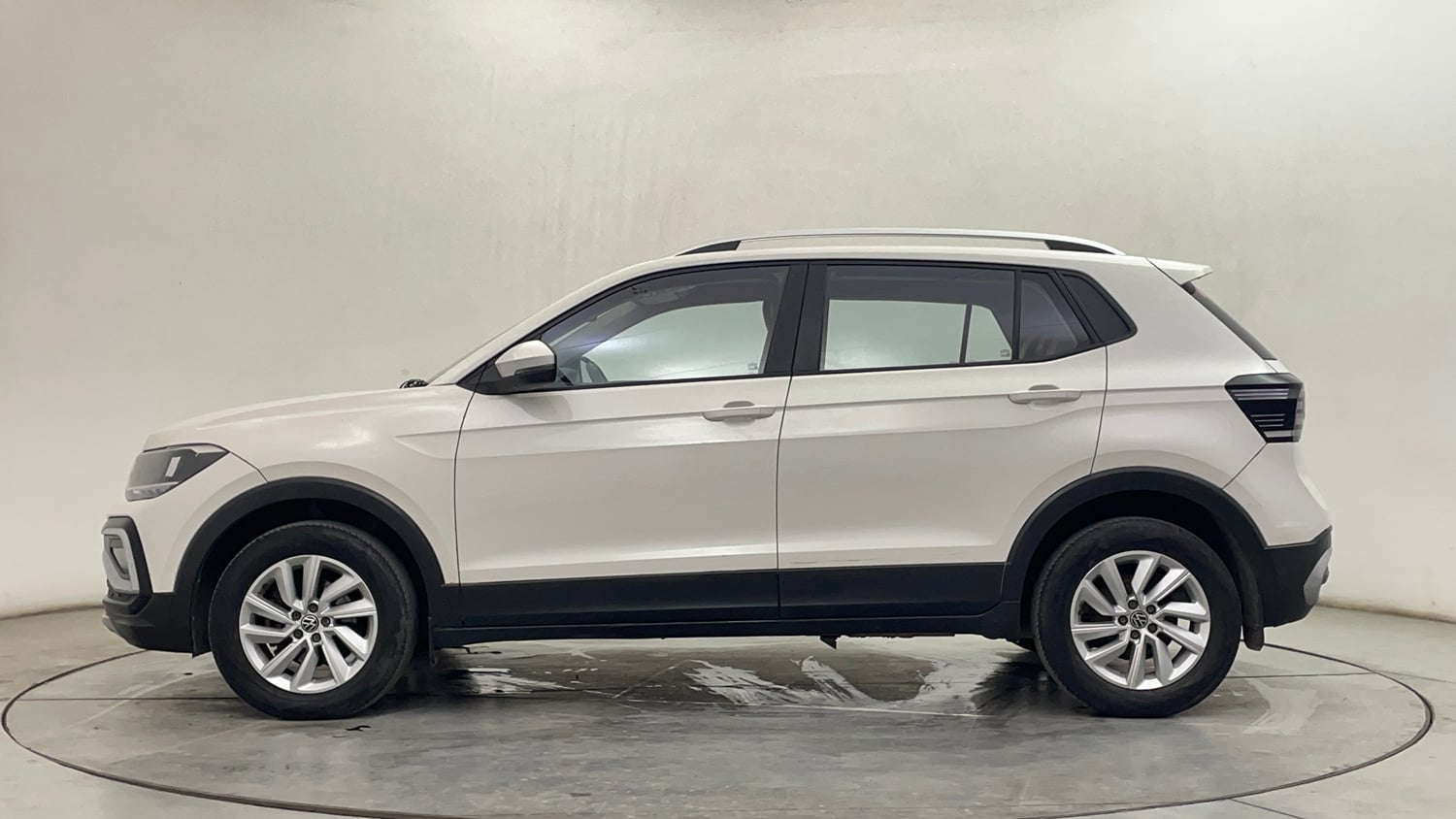 Used 2022 Volkswagen Taigun Highline 1.0 TSI MT Petrol Manual exterior LEFT SIDE VIEW