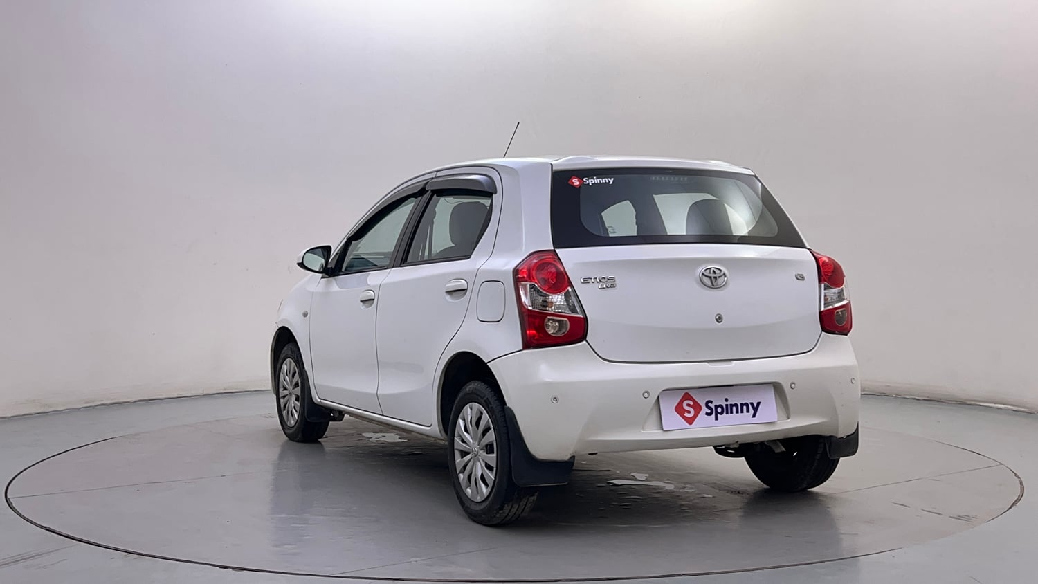 Used 2013 Toyota Etios Liva G Petrol Manual exterior LEFT REAR CORNER VIEW