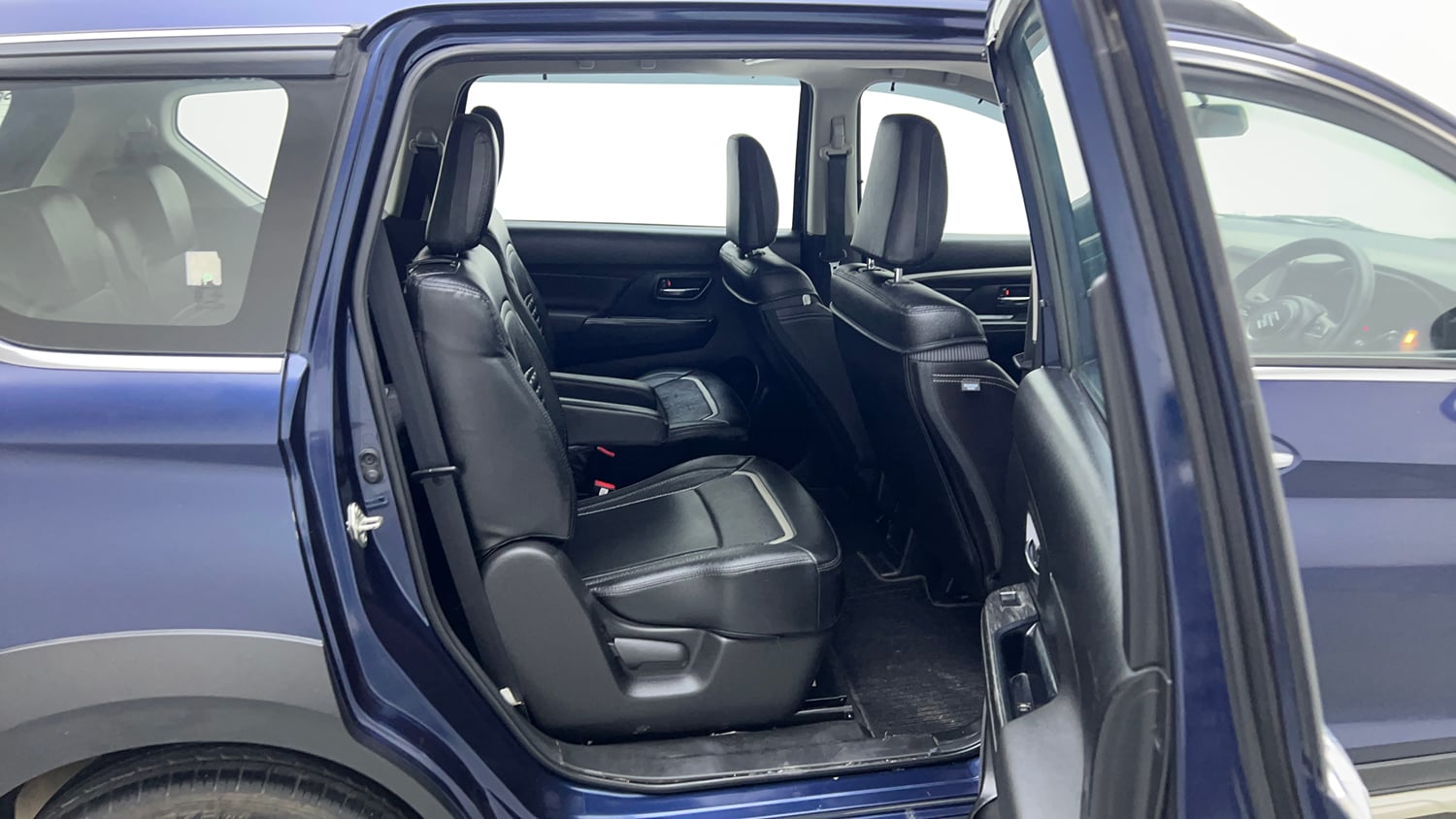 Used 2022 Maruti Suzuki XL6 Zeta MT Petrol Petrol Manual interior RIGHT SIDE REAR DOOR CABIN VIEW