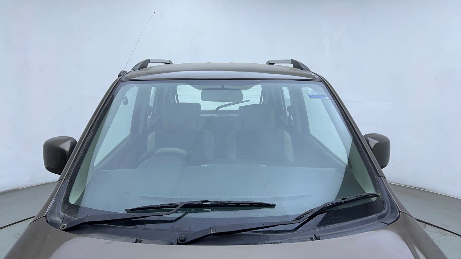 Used 2014 Maruti Suzuki Wagon R VXI Petrol Manual exterior FRONT WINDSHIELD VIEW