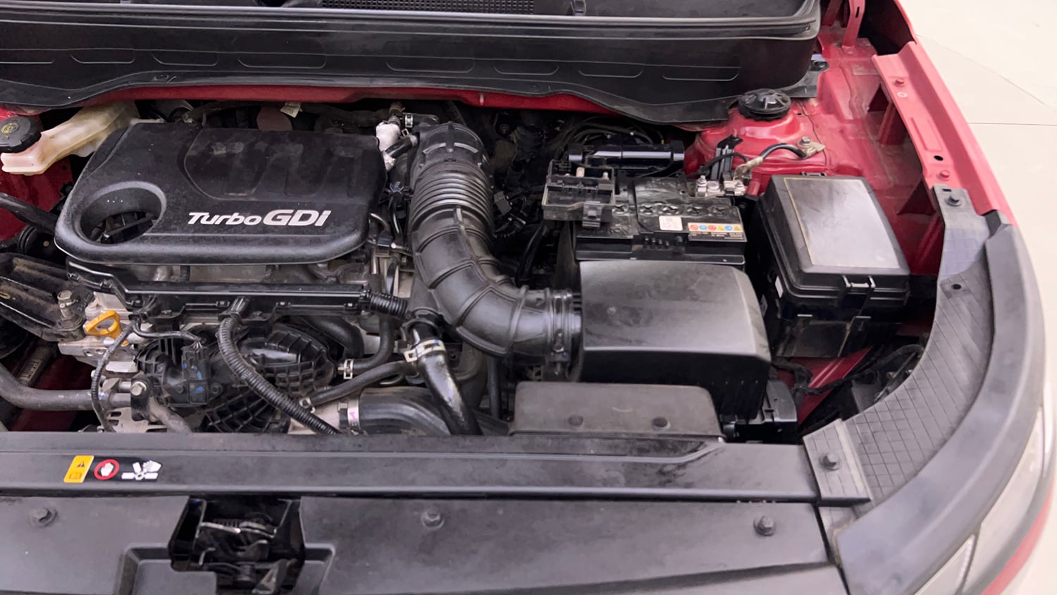 Used 2023 Hyundai Venue SX (O) 1.0 Turbo DCT Petrol Automatic engine ENGINE LEFT SIDE VIEW