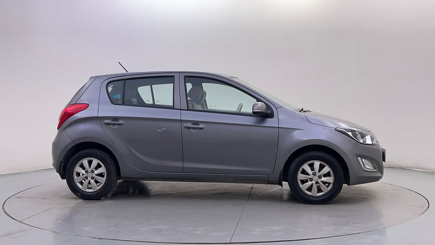 Used 2012 Hyundai i20 Sportz 1.2 Petrol Manual exterior RIGHT SIDE VIEW