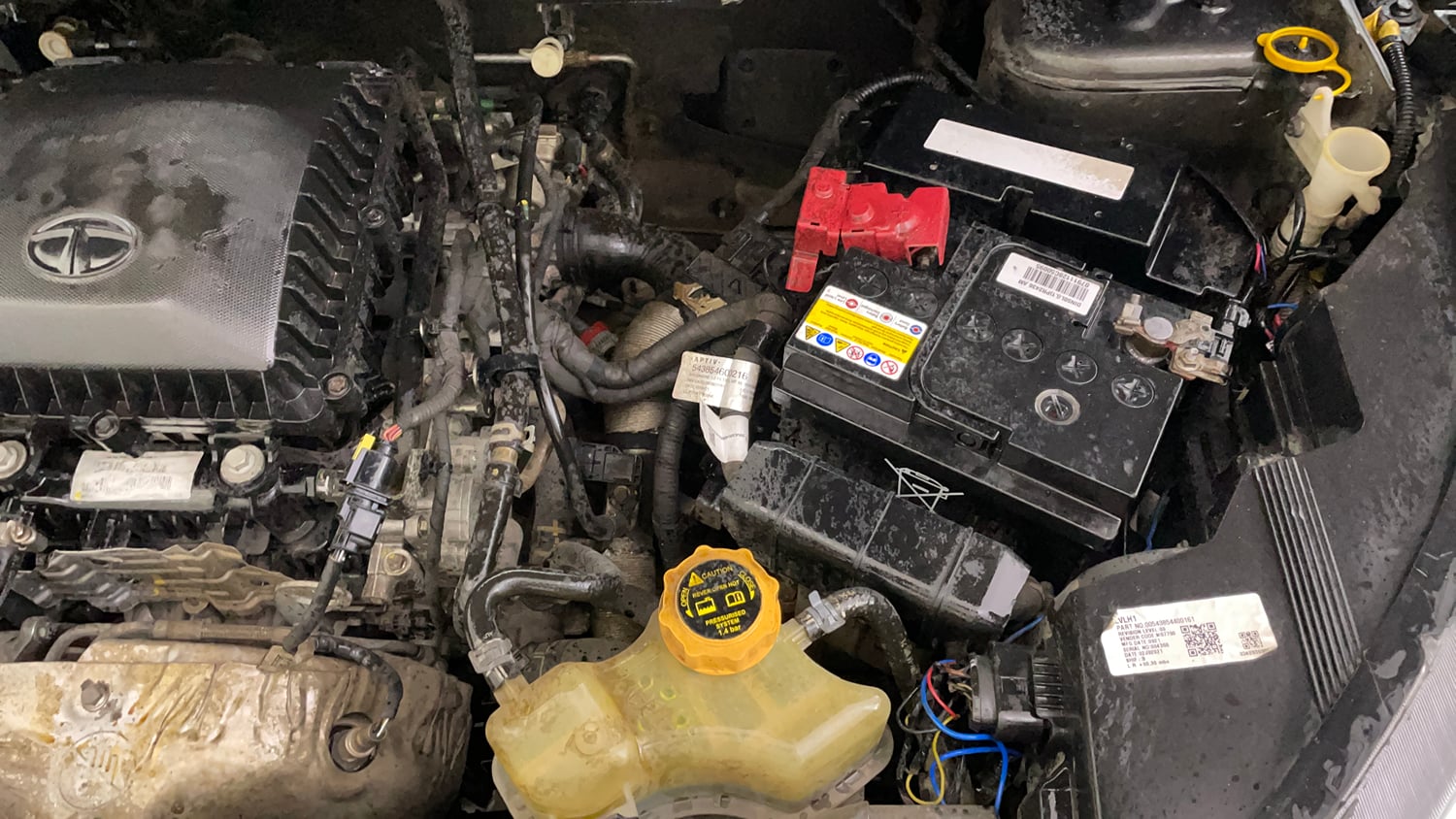 Used 2021 Tata Nexon XM (S) Petrol Manual engine ENGINE LEFT SIDE VIEW