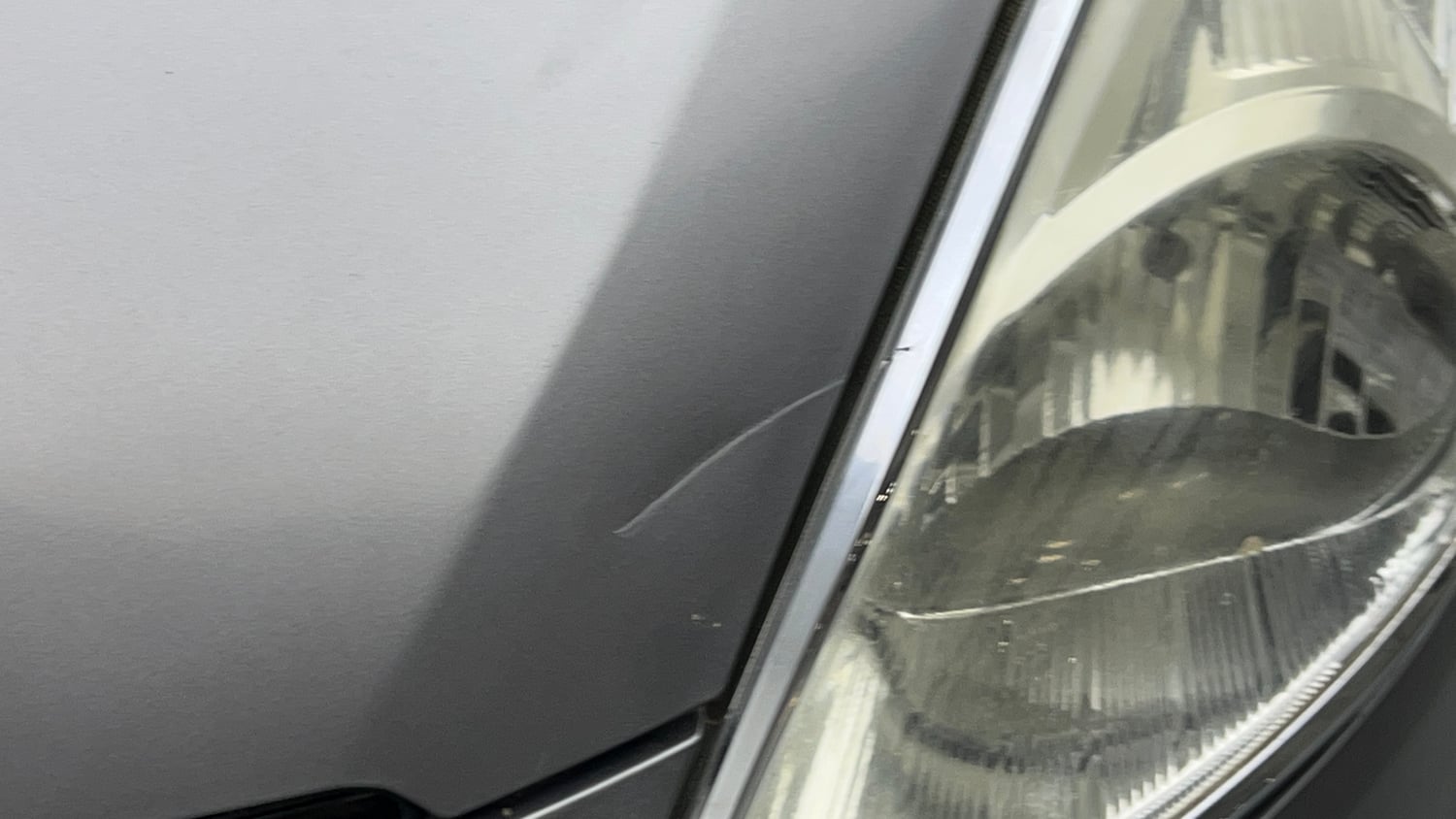 Used 2015 Maruti Suzuki Swift ZXi Petrol Manual dents MINOR SCRATCH