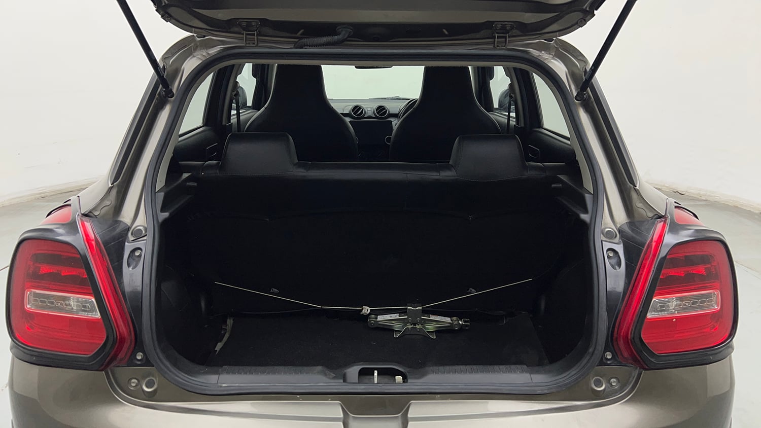 Used 2021 Maruti Suzuki Swift LXi Petrol Manual interior DICKY INSIDE VIEW