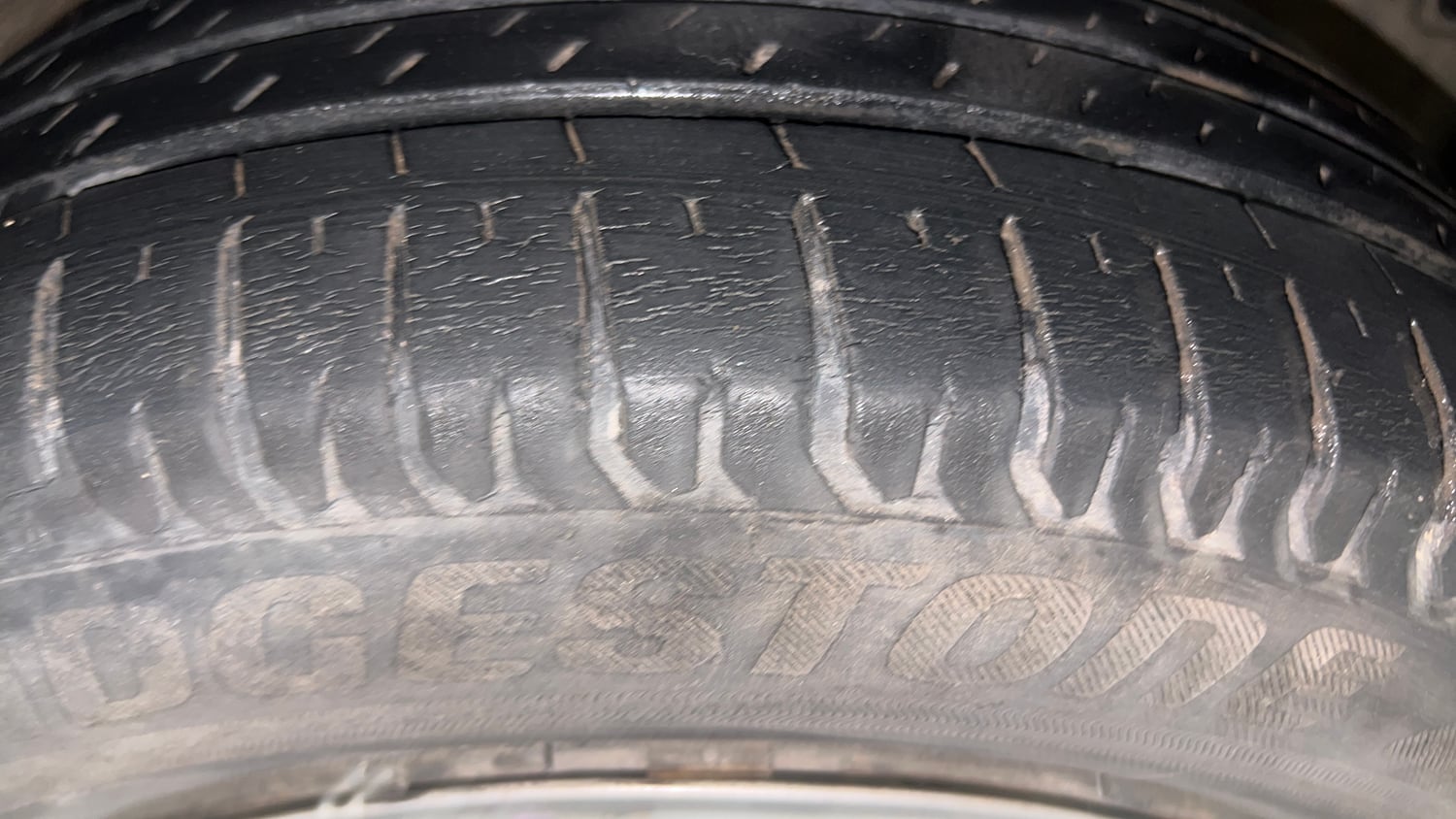 Used 2013 Honda Amaze 1.5 S i-DTEC Diesel Manual tyres RIGHT FRONT TYRE TREAD VIEW